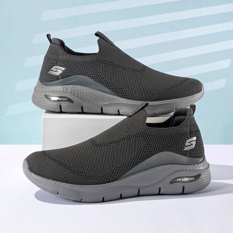 New Men's Shoes Slip-on Lazy Walking Shoes Lightweight Cross-border Plus Size Flying Woven Mesh Surface Casual Sneaker