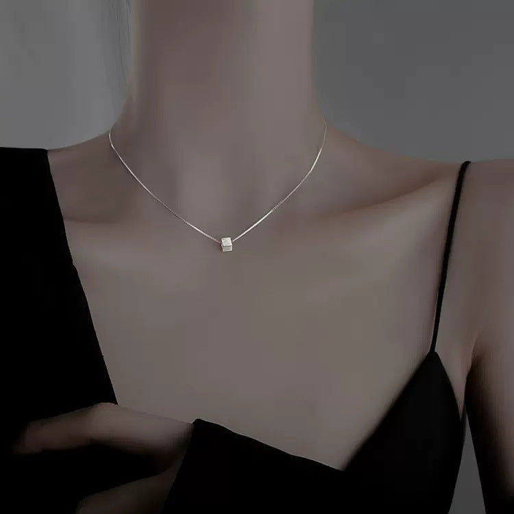 S925 Sterling Silver Small Square Sugar Necklace Women&#039;s Light Luxury Niche Geometric Brushed Square Clavicle Chain All-match Jewelry Summer
